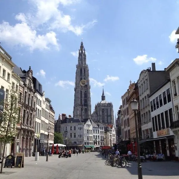 Bnb Hotel Suikernest Anversa 0*,  Belgio